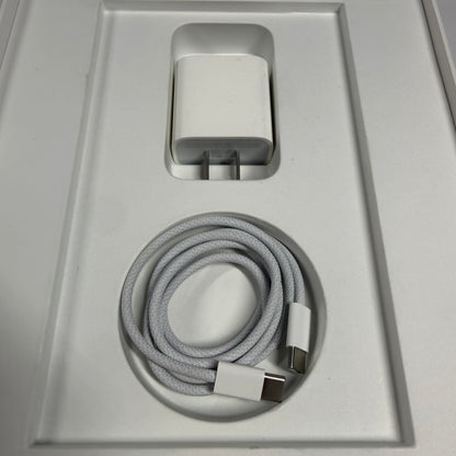 Unlocked Apple iPad Pro 13" M5 256GB Space Black ME7W4LL/A