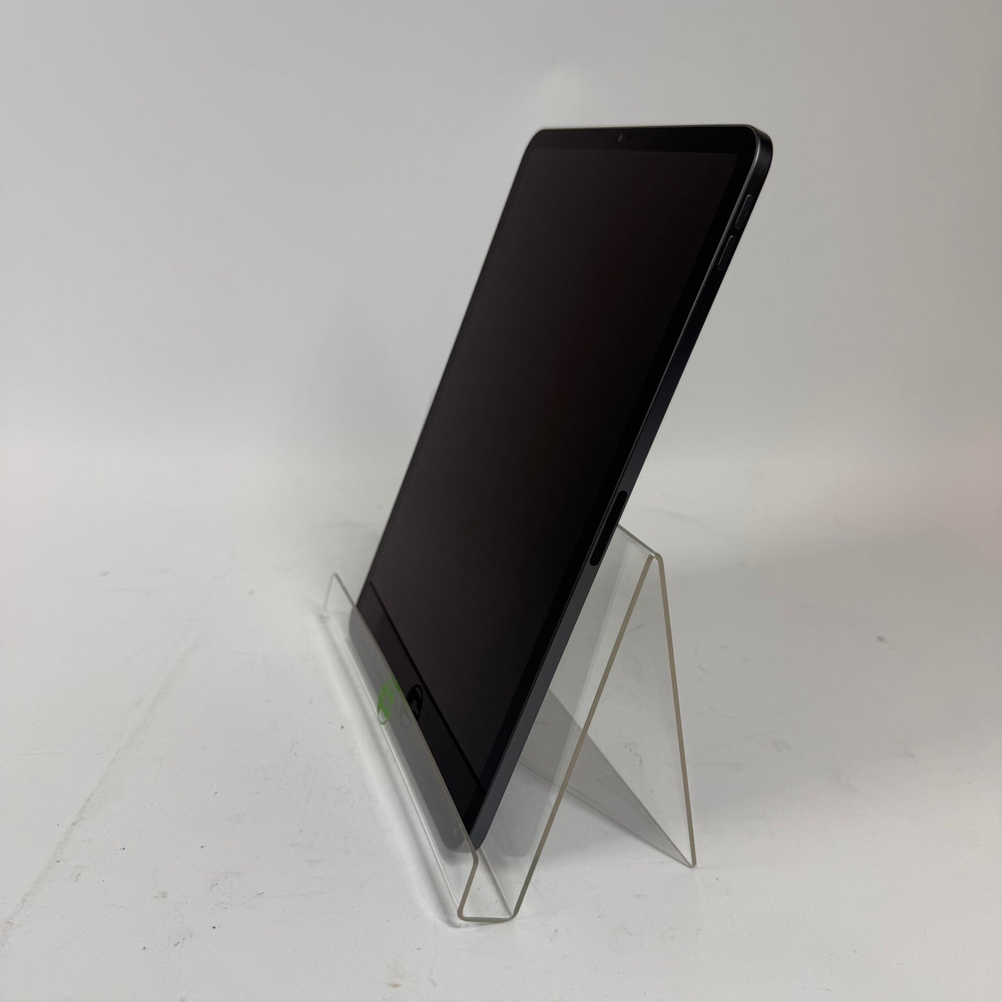 Unlocked Apple iPad Pro 13" M5 256GB Space Black ME7W4LL/A