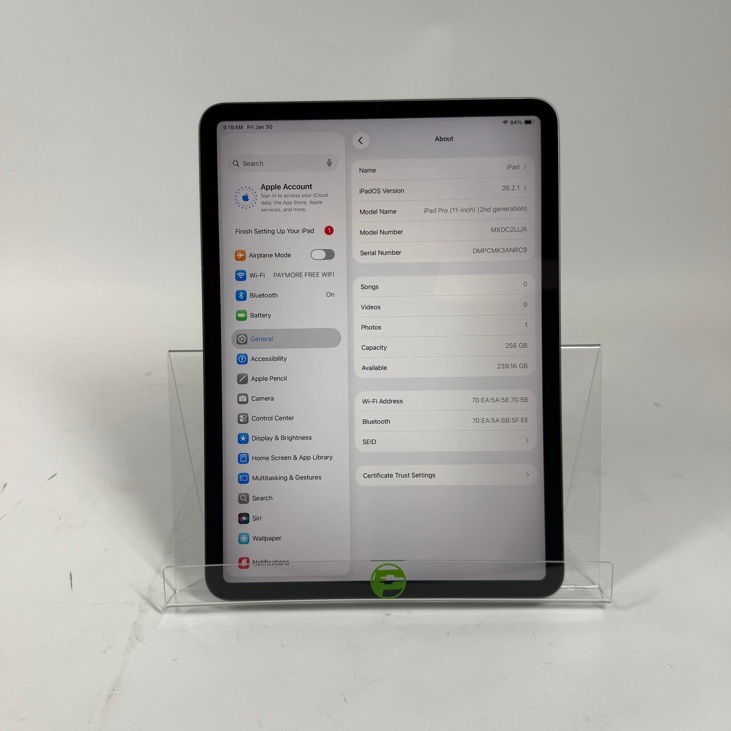 Unlocked Apple iPad Pro 13" M5 256GB Space Black ME7W4LL/A